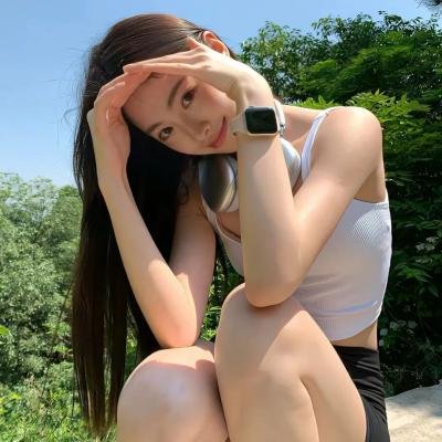 雨中的女人
